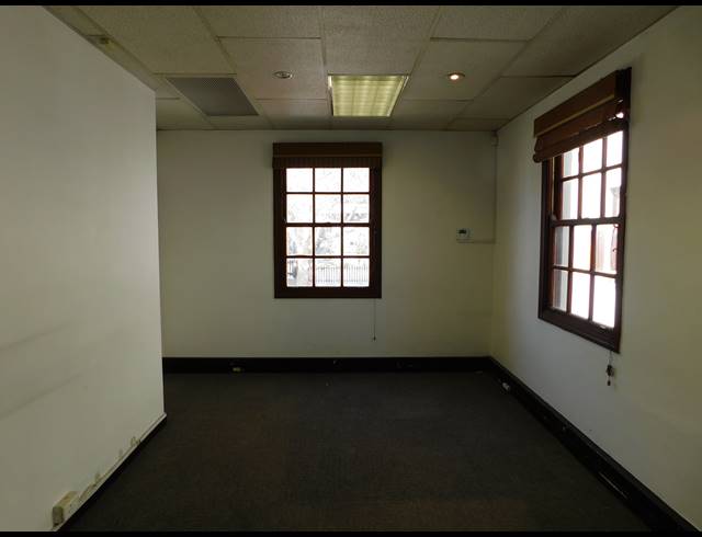 400M² OFFICE FOR SALE IN FERNDALE